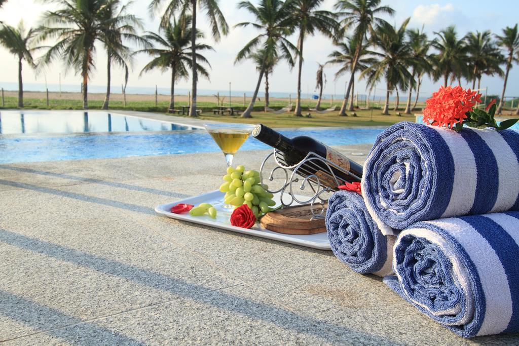 The Ashok Beach Resort Pondicherry Exteriör bild